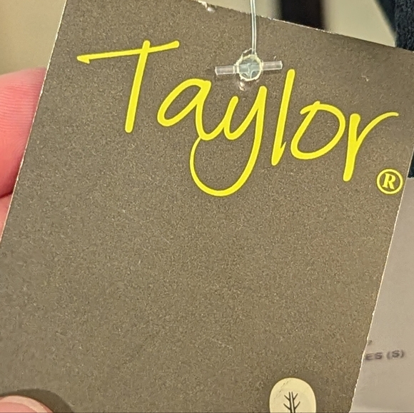 Gorgeous Taylor Classic Peekaboo Black Dress Size 10 - Picture 5 of 15